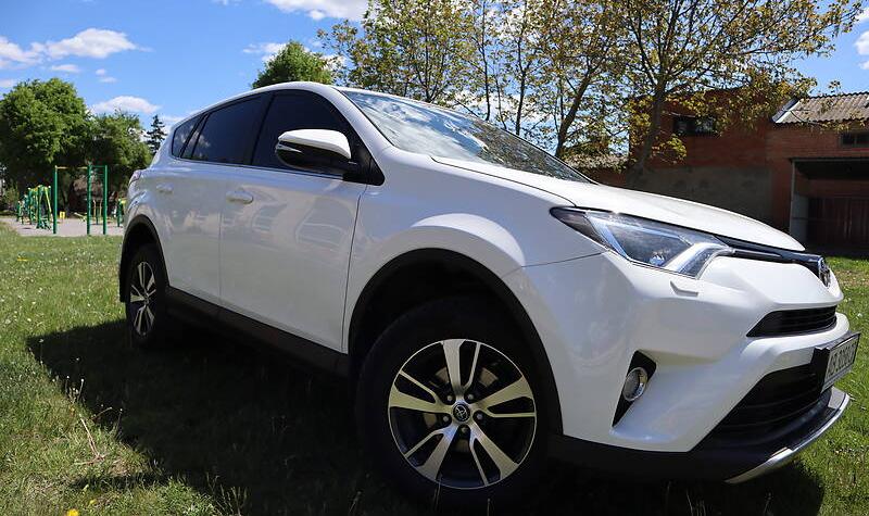 Toyota RAV4 2017