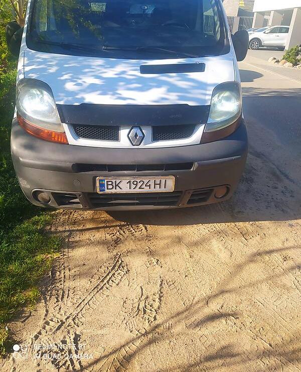 Renault Trafic груз. 2004
