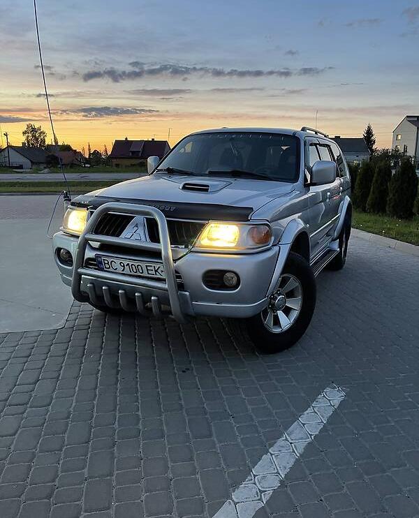 Mitsubishi Pajero Sport 2005