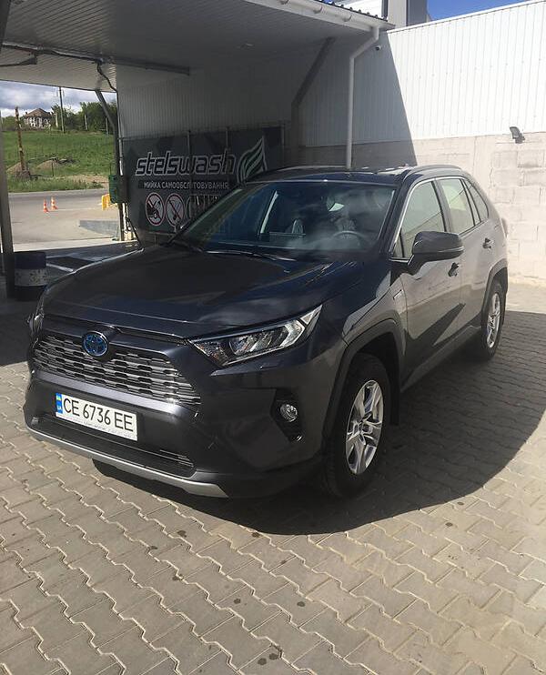 Toyota RAV4 2021
