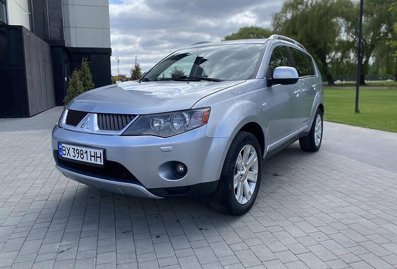 Mitsubishi Outlander XL 2009