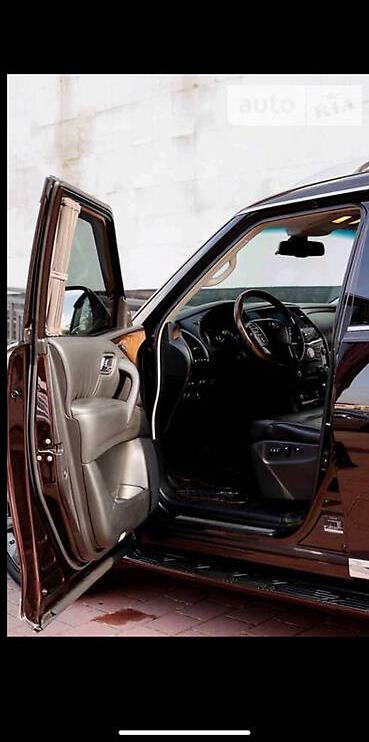 Infiniti QX56 2010