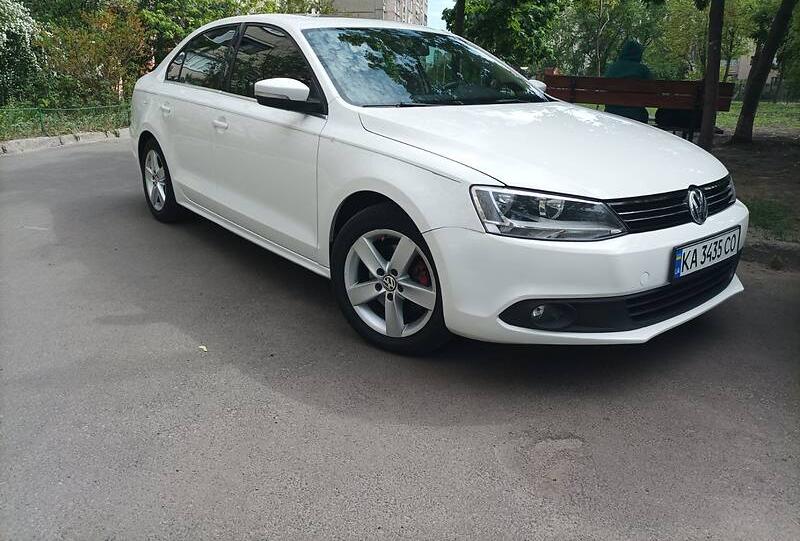 Volkswagen Jetta SE  2014
