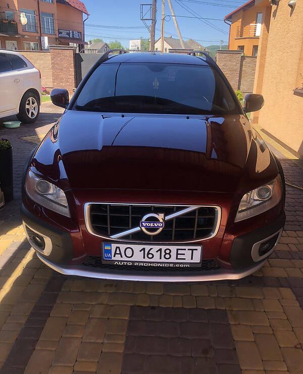 Volvo XC70 2010