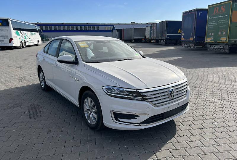 Volkswagen e-Lavida 2021