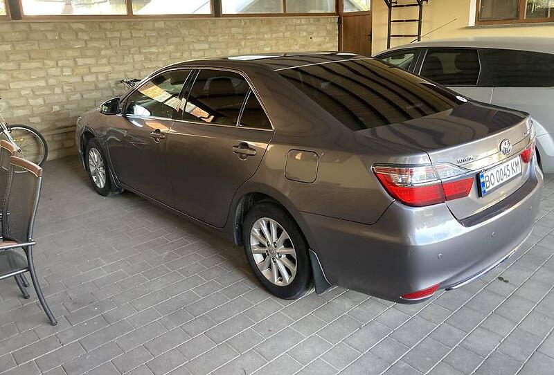 Toyota Camry 2016