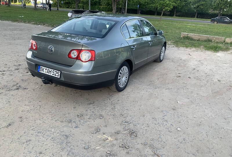 Volkswagen Passat B6 2009