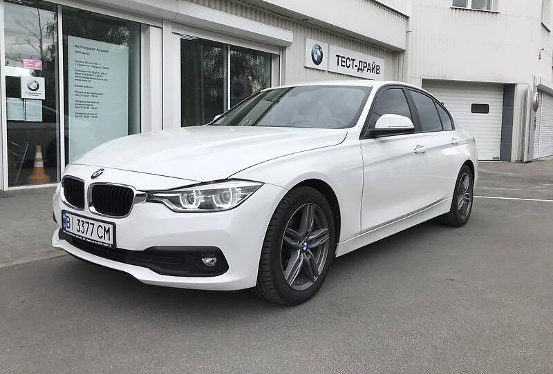BMW 318 2017