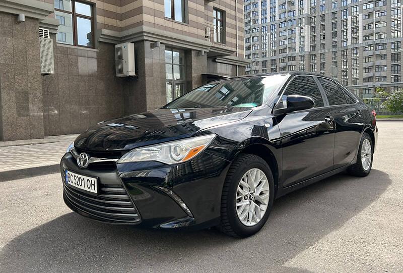 Toyota Camry 2016