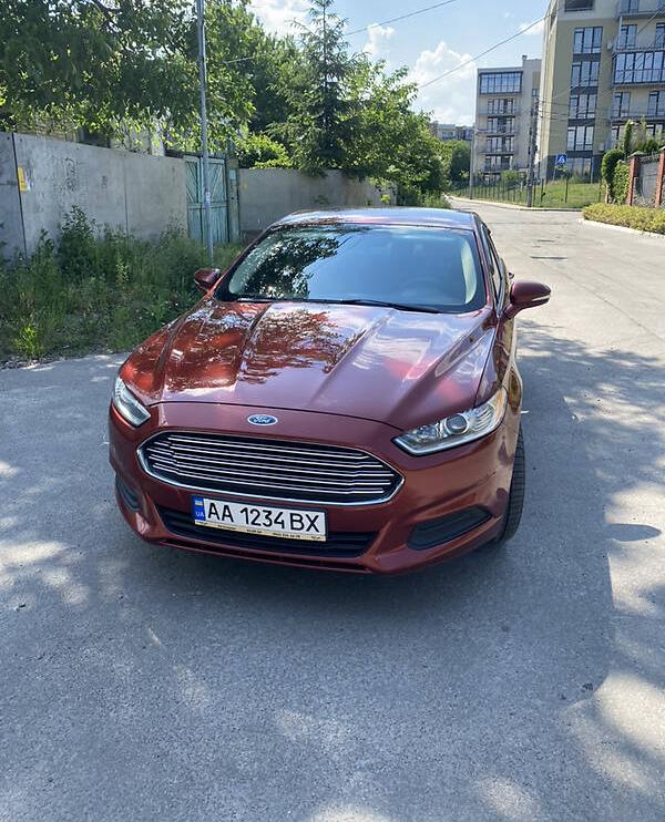 Ford Fusion SE 2013