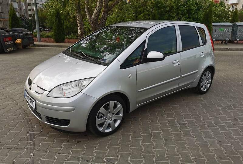Mitsubishi Colt motion 2006