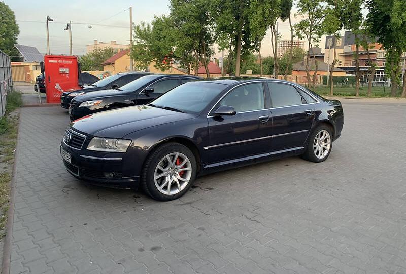Audi A8 2004