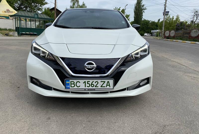 Nissan Leaf SV 2018