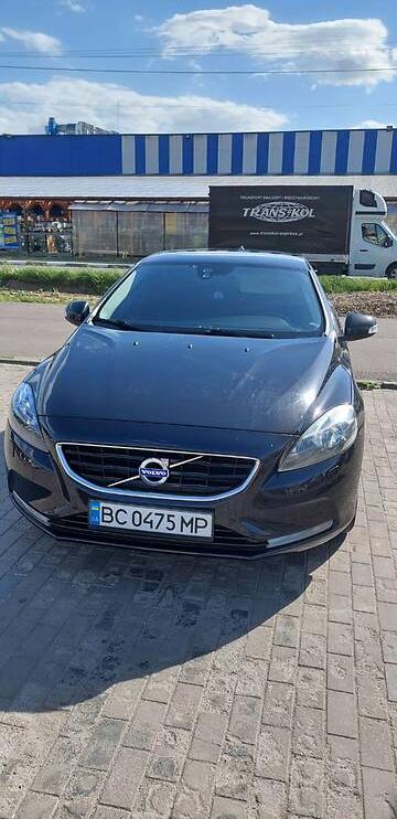 Volvo V40 2014