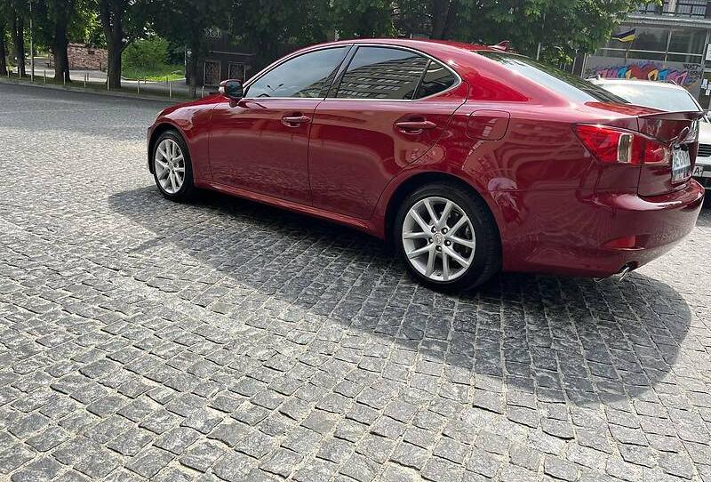 Lexus IS 250 AWD 2012