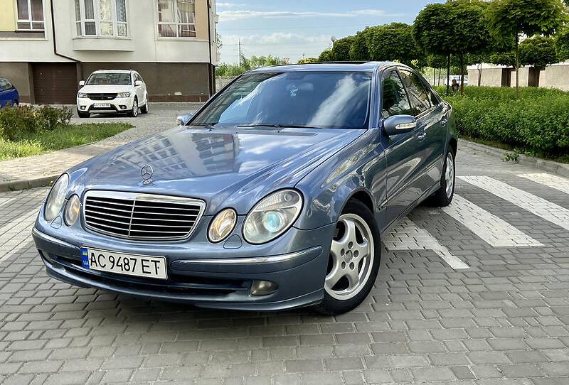 Mercedes-Benz E 220 avangard 2004