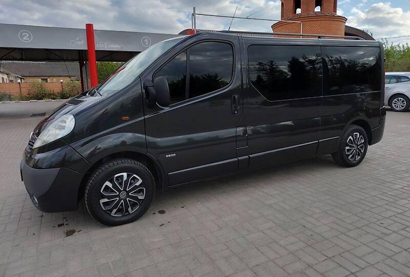 Opel Vivaro пасс. 2012