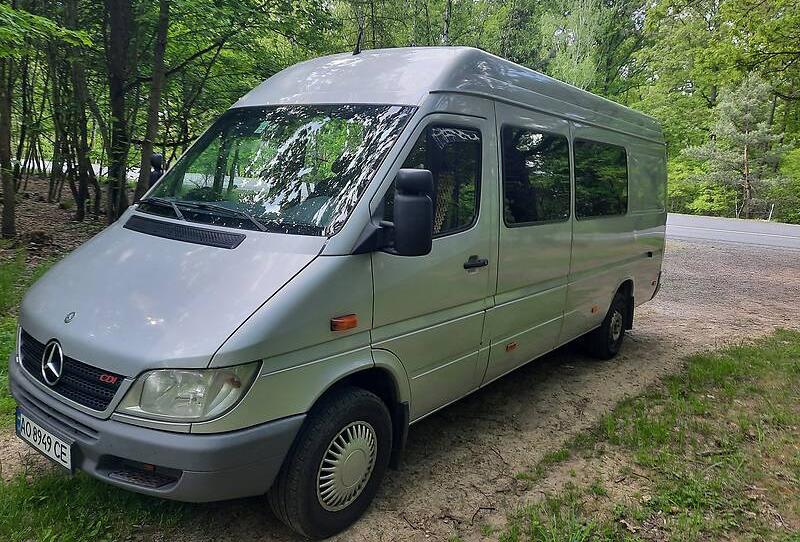 Mercedes-Benz Sprinter 311 пасс. 2005