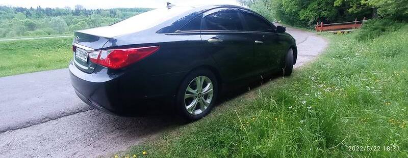 Hyundai Sonata 2012