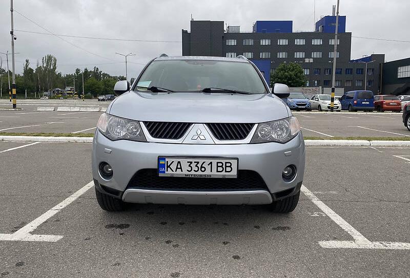 Mitsubishi Outlander XL XL 2009