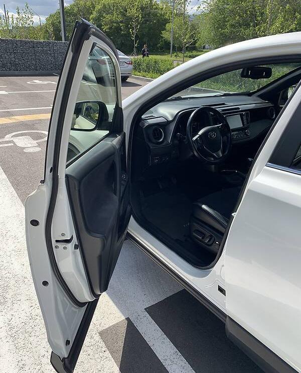 Toyota RAV4 2017