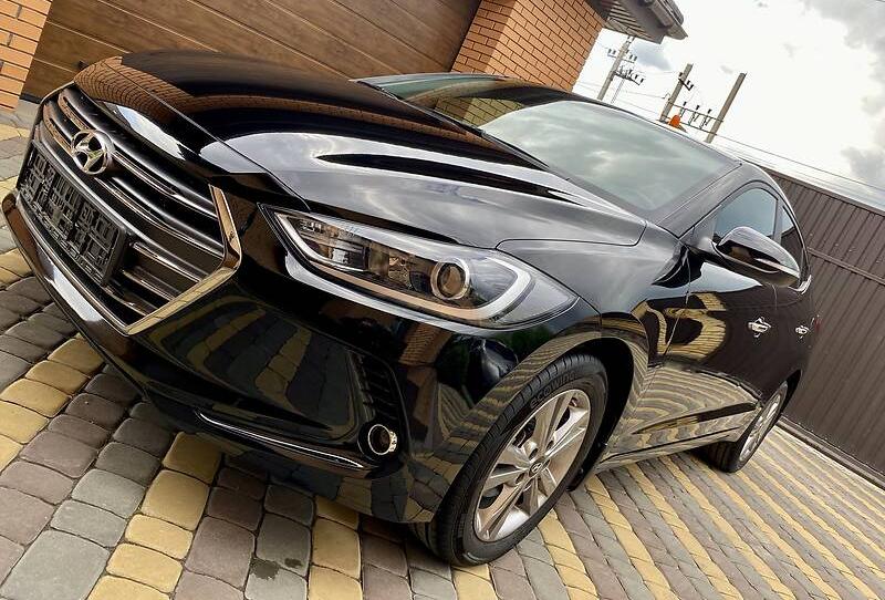 Hyundai Elantra 2019