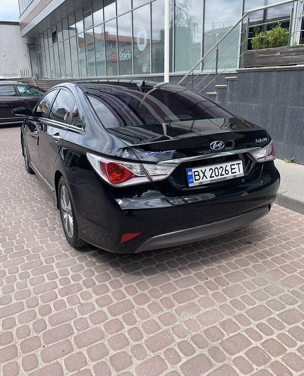 Hyundai Sonata 2011