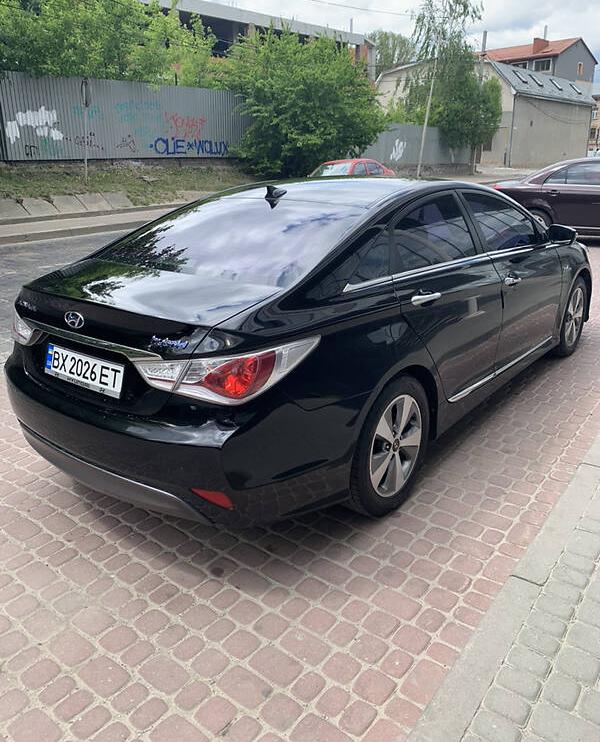 Hyundai Sonata 2011