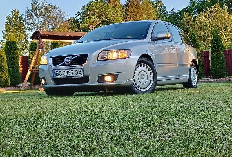 Volvo V50 2011
