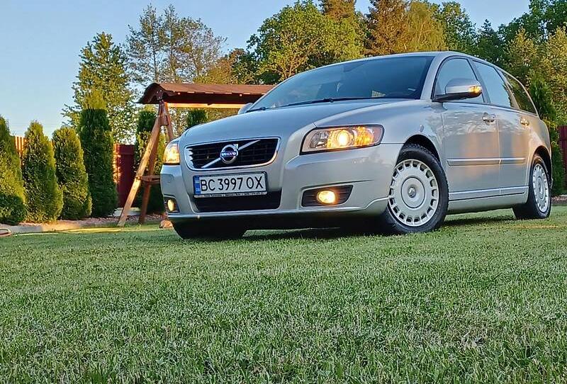 Volvo V50 2011