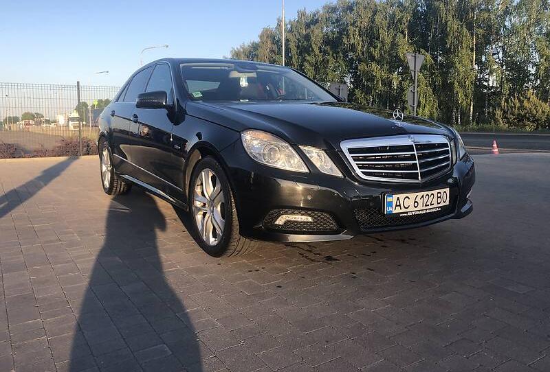 Mercedes-Benz E 300 AVANTGARDE 2010