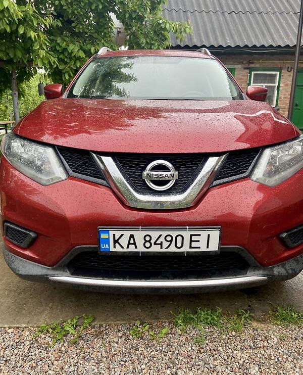Nissan Rogue sv 2015