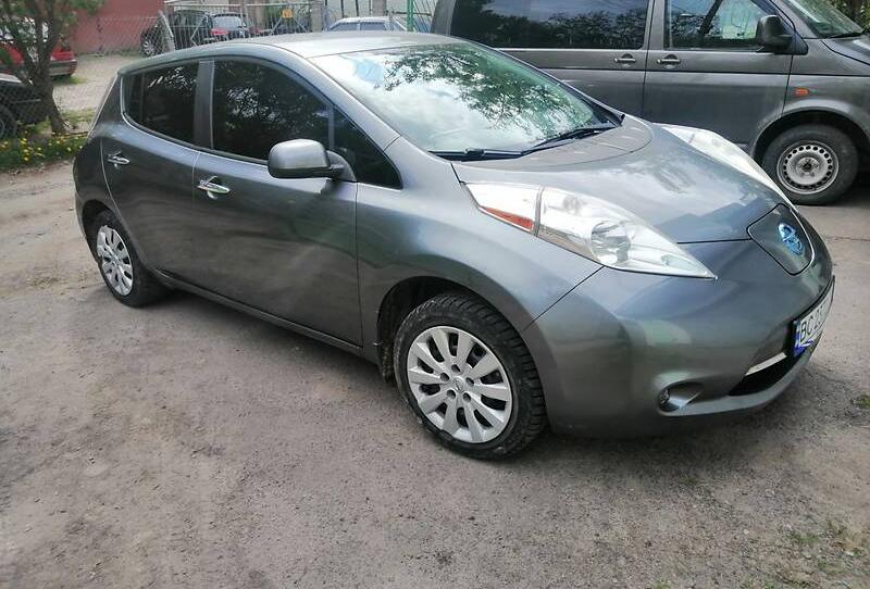 Nissan Leaf 2014