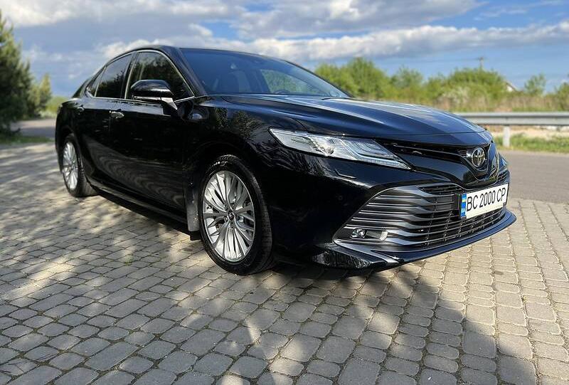 Toyota Camry PREMIUM 2017