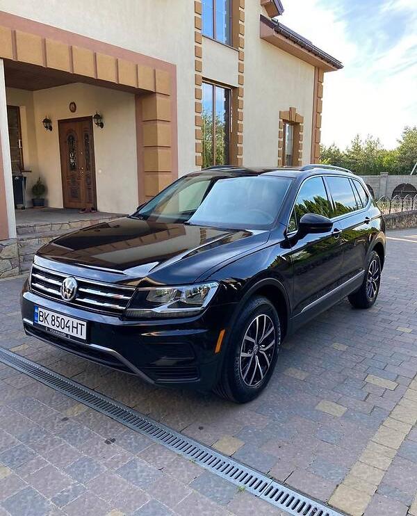 Volkswagen Tiguan SE 2021