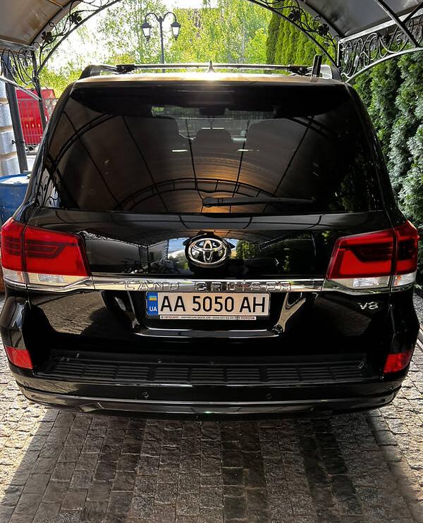 Toyota Land Cruiser 200 2017