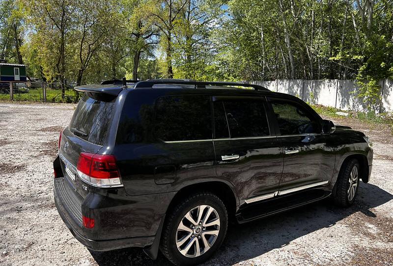 Toyota Land Cruiser 200 2017