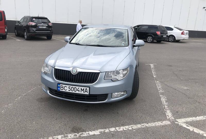 Skoda Superb 2011