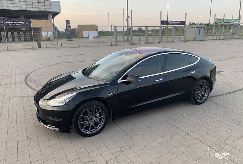 Tesla Model 3 performance  2018