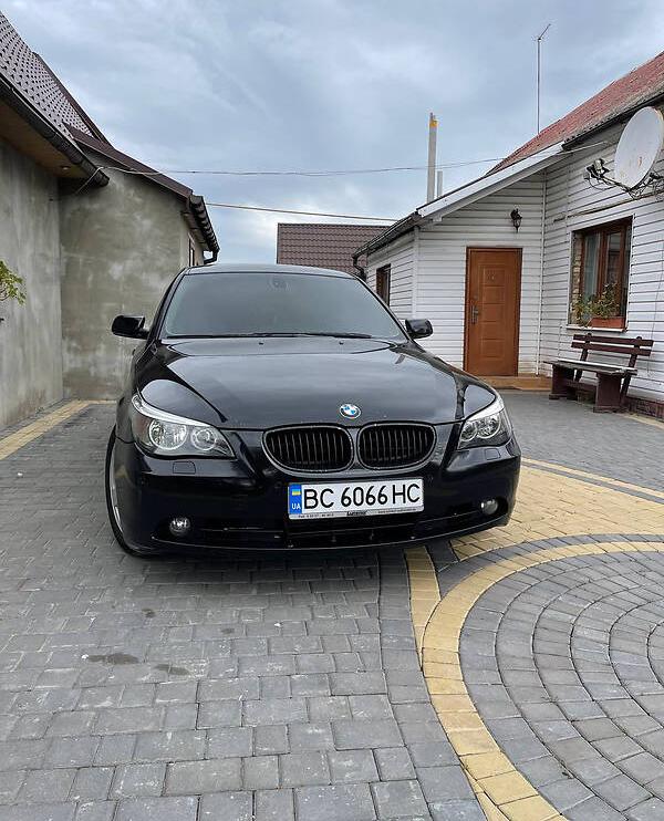 BMW 525 2004