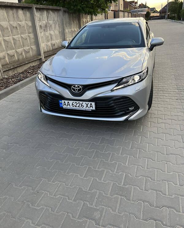 Toyota Camry 2018