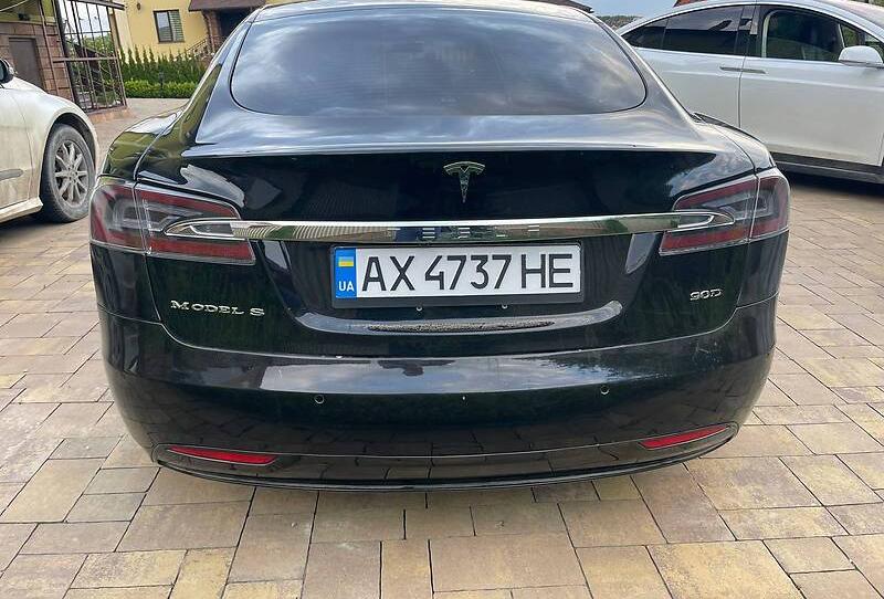 Tesla Model S 90D 2017