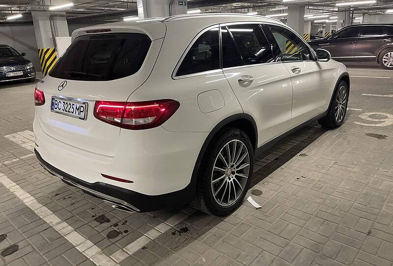 Mercedes-Benz GLC 300 2016