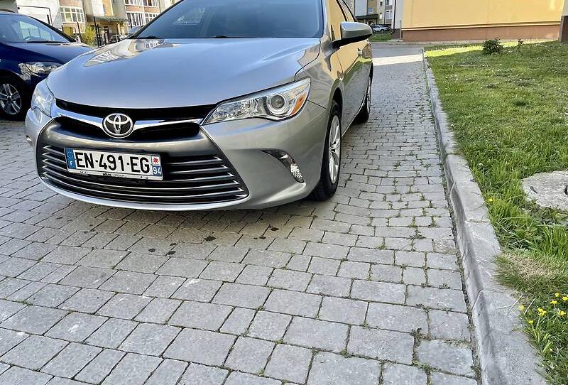 Toyota Camry 2015