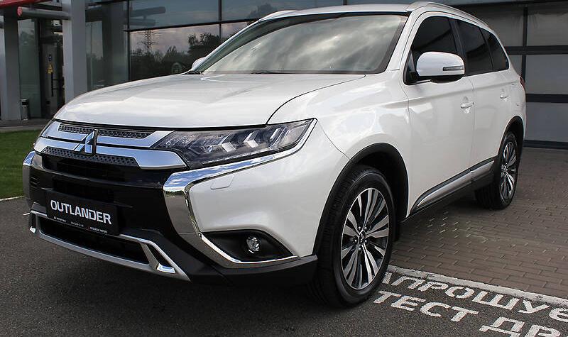 Mitsubishi Outlander Instyle 2020