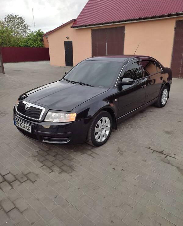 Skoda Superb 2003