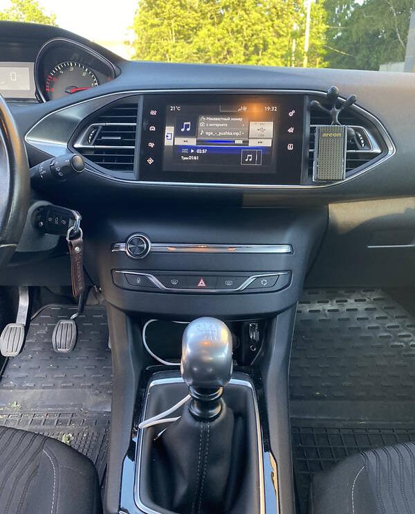 Peugeot 308 2015