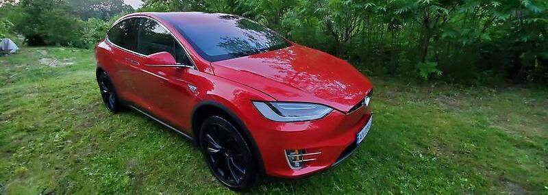 Tesla Model X 2016