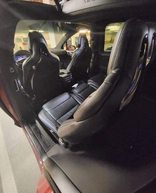 Tesla Model X 2016