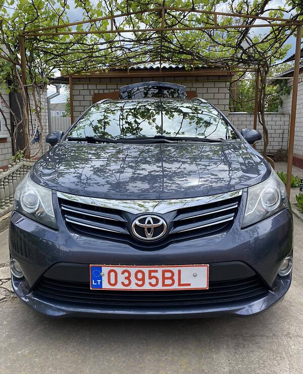 Toyota Avensis 2012